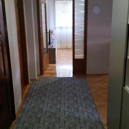 Lux K ビイェリナ