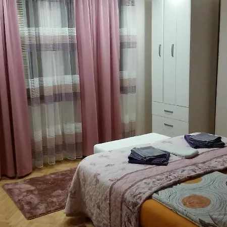 Lux K Apartment